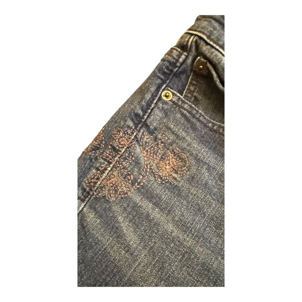 Women's Lucky Brand Sweet Straight Jeans Size 6/28 Blue Denim Floral Embroidery - Picture 7 of 13